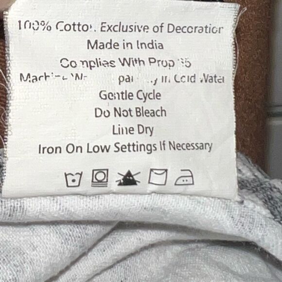 Simply Whimsical Swan Print Apron, Ruffled Bib 100% Cotton, Women’s One Size - Picture 9 of 10